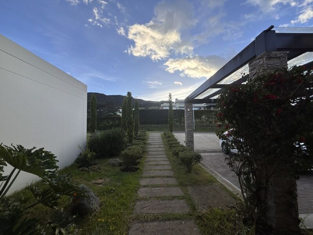 Casa de 4 alcobas en venta en A.S.D., Bogotá · foto 5 de 19