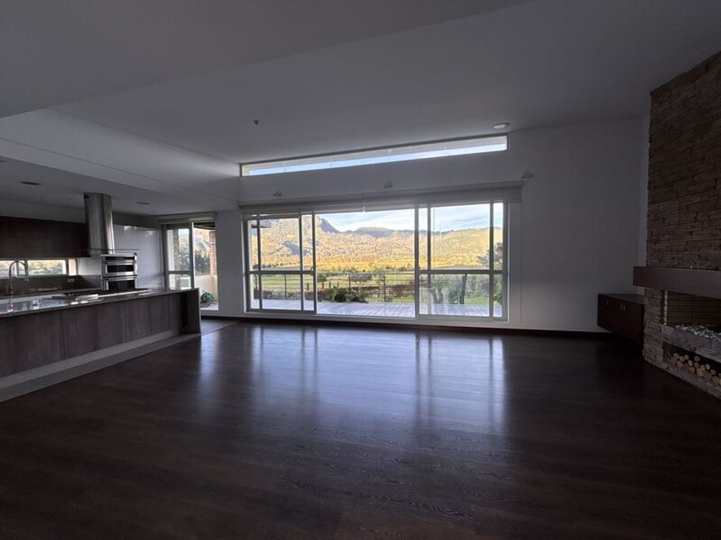 Casa de 4 alcobas en venta en A.S.D., Bogotá · foto 4 de 19