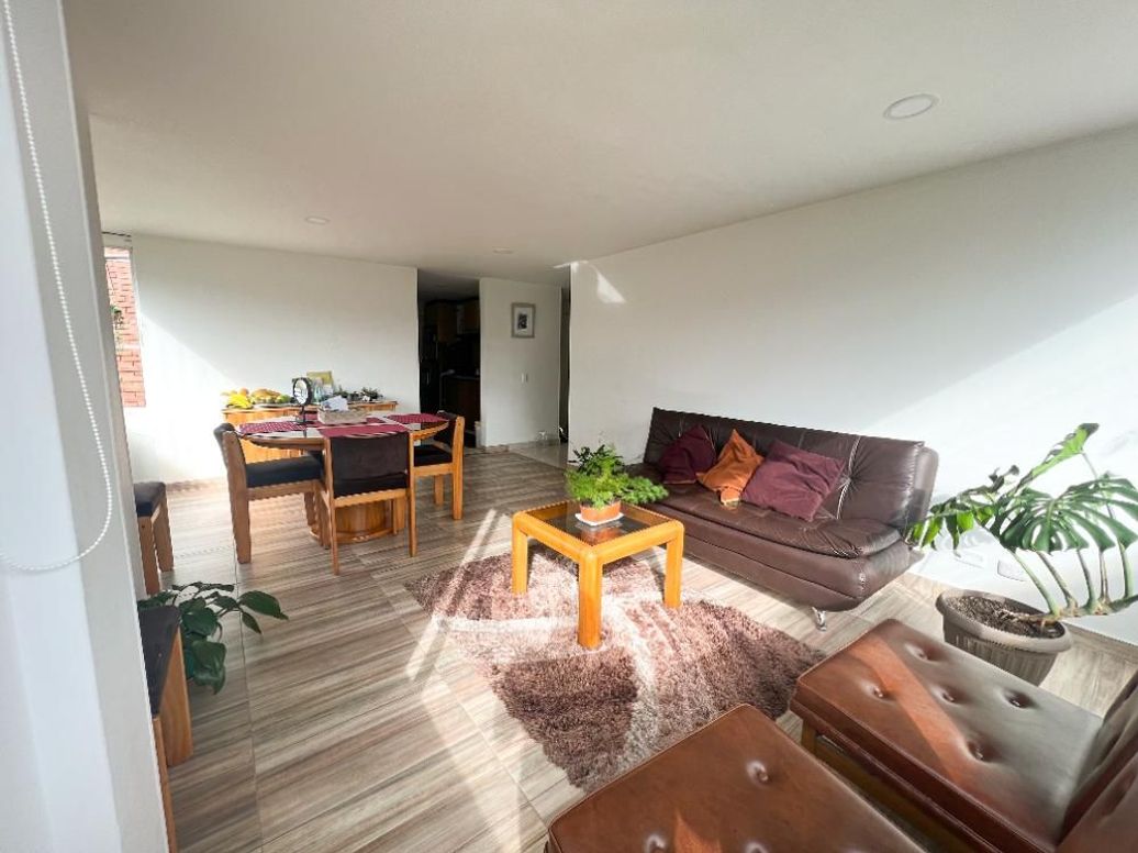 Apartamento de 4 alcobas en venta en Puente Largo, Bogotá, 100 m² · foto 8 de 20