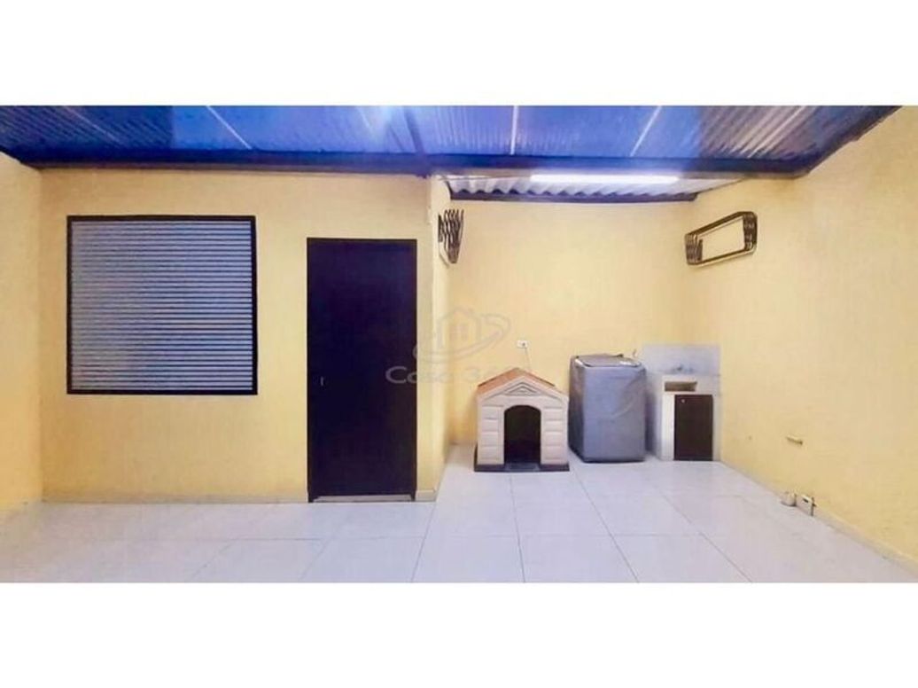 Casa de 5 alcobas en venta en Álamos Norte, Bogotá, 124 m² · foto 7 de 11