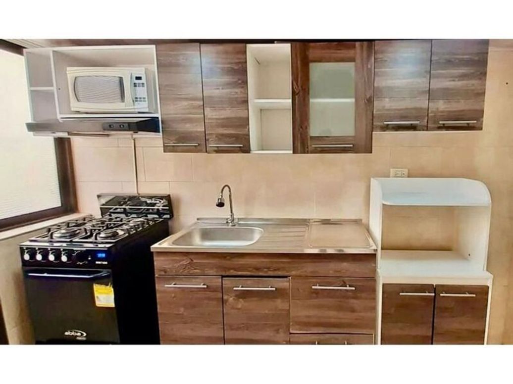 Casa de 5 alcobas en venta en Álamos Norte, Bogotá, 124 m² · foto 4 de 11