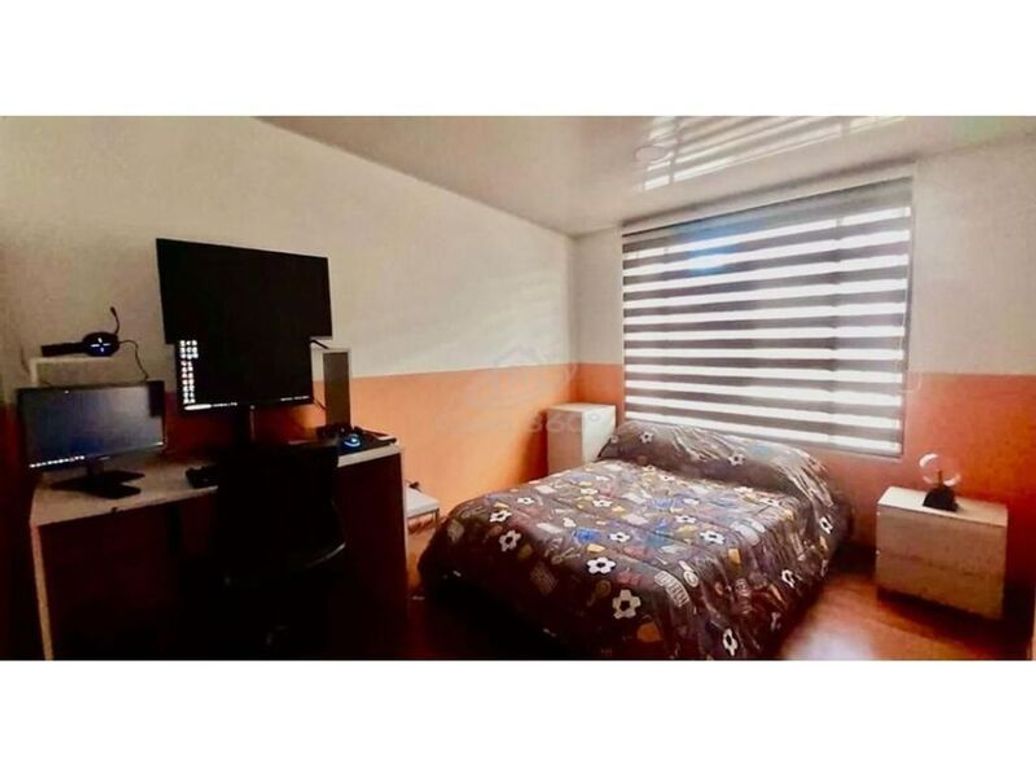 Casa de 5 alcobas en venta en Álamos Norte, Bogotá, 124 m² · foto 8 de 11