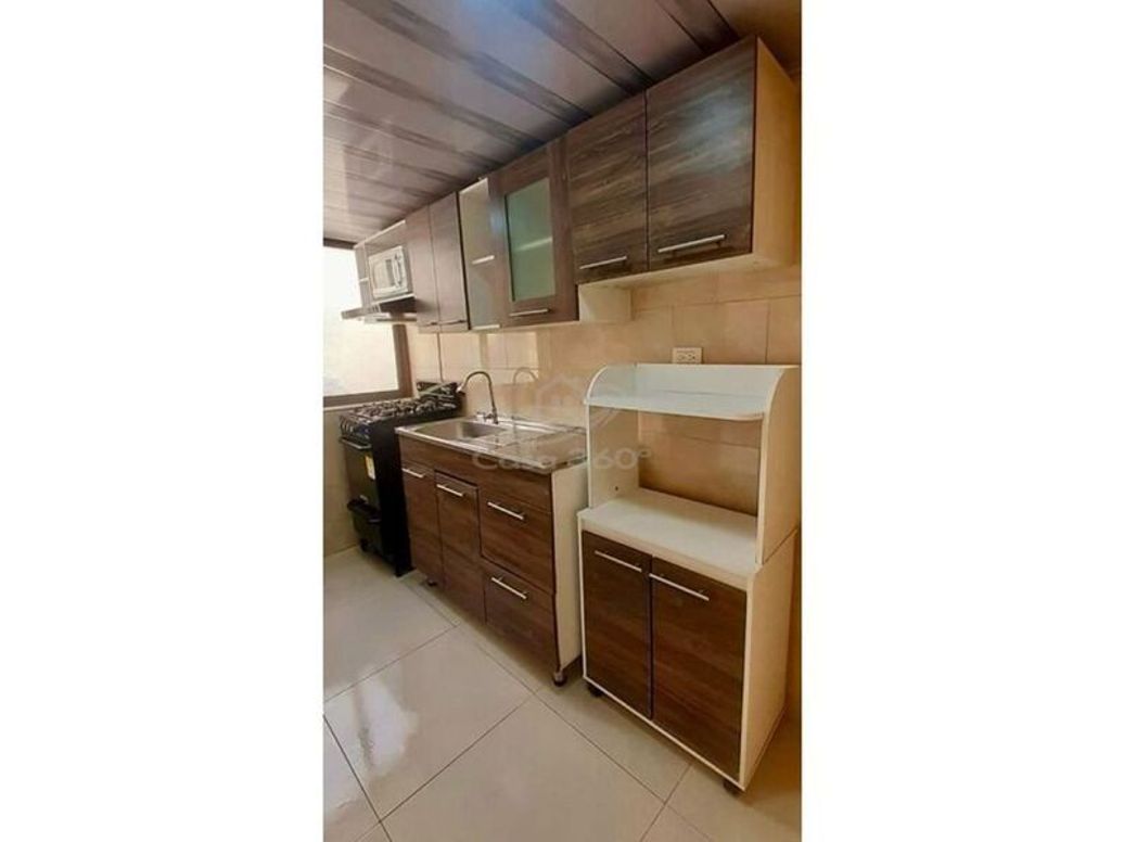 Casa de 5 alcobas en venta en Álamos Norte, Bogotá, 124 m² · foto 10 de 11
