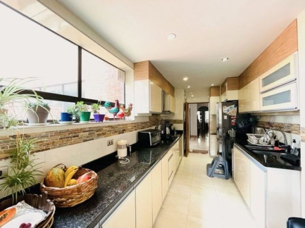 Apartamento de 4 alcobas en venta en Ub. Bosques De Medina, Bogotá, 200 m² · foto 3 de 20
