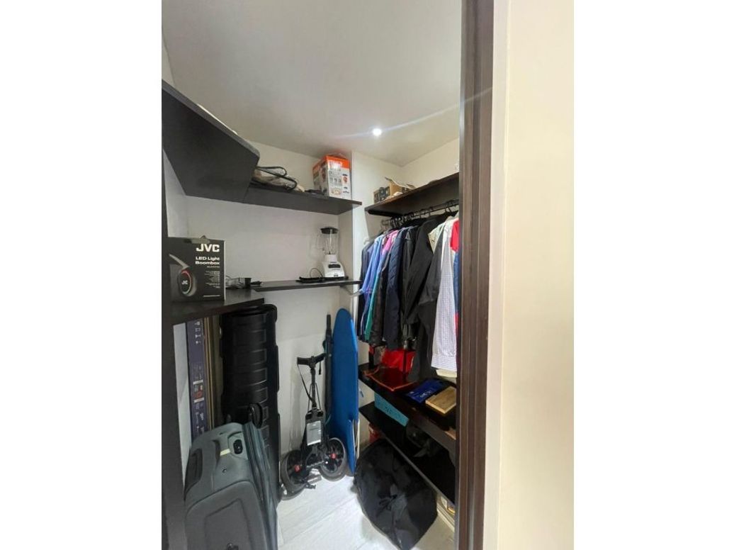 Apartaestudio en venta en Chicó Norte, Bogotá, 51 m² · foto 7 de 18