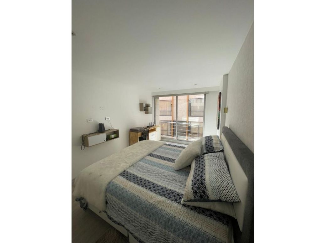 Apartaestudio en venta en Chicó Norte, Bogotá, 51 m² · foto 6 de 18