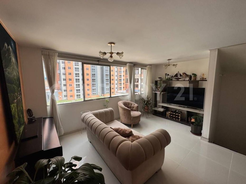Casa de 4 alcobas en venta en Hayuelos, Bogotá, 115 m² · foto 3 de 20