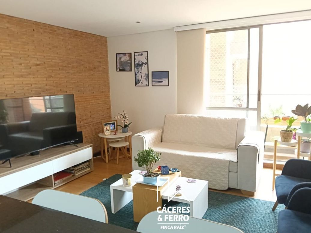 Apartamento de 2 alcobas en venta en Parque Central Bavaria, Bogotá, 84 m² · foto 2 de 16