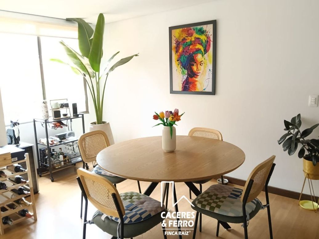 Apartamento de 2 alcobas en venta en Parque Central Bavaria, Bogotá, 84 m² · foto 3 de 16