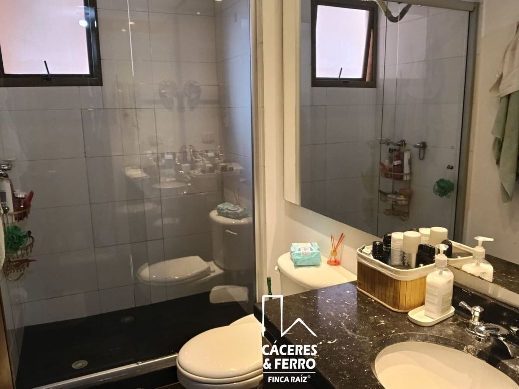 Apartamento de 2 alcobas en venta en Parque Central Bavaria, Bogotá, 84 m² · foto 5 de 16