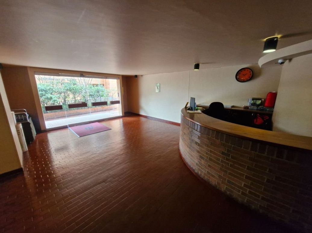 Apartamento de 3 alcobas en venta en Bosque Izquierdo, Bogotá, 141 m² · foto 3 de 20
