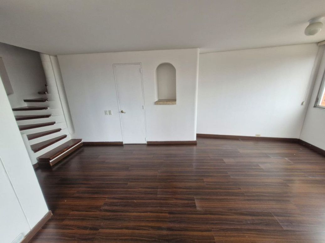 Apartamento de 3 alcobas en venta en Bosque Izquierdo, Bogotá, 141 m² · foto 8 de 20