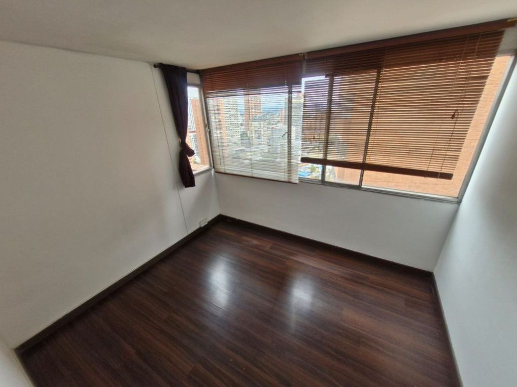 Apartamento de 3 alcobas en venta en Bosque Izquierdo, Bogotá, 141 m² · foto 12 de 20
