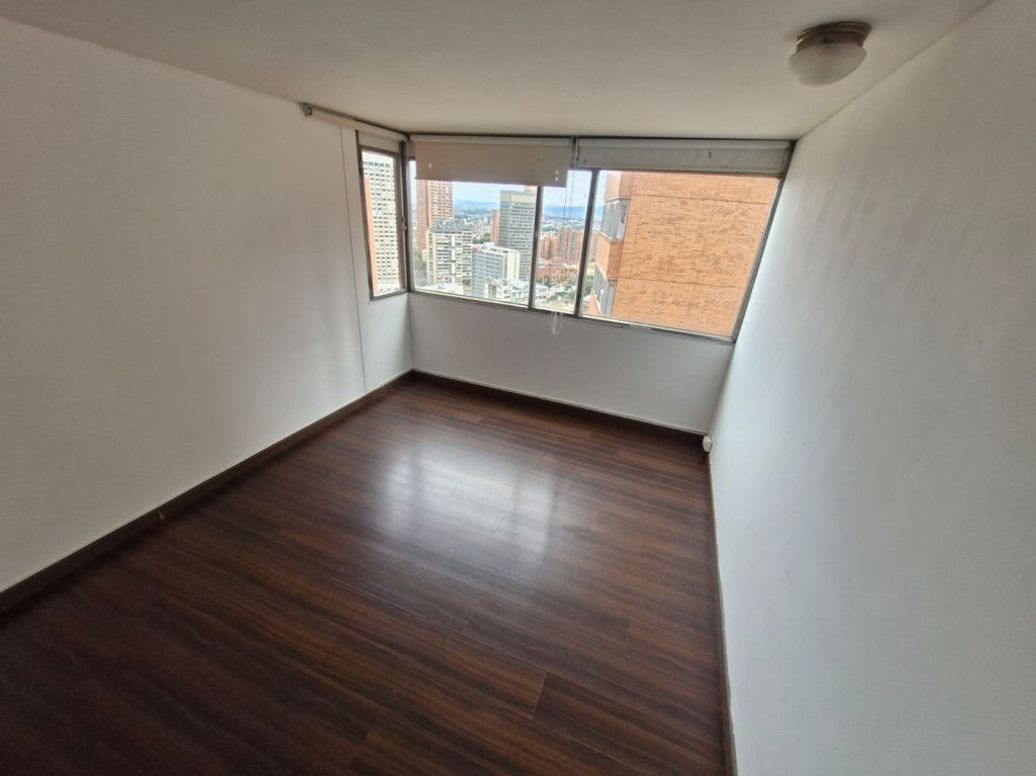 Apartamento de 3 alcobas en venta en Bosque Izquierdo, Bogotá, 141 m² · foto 11 de 20
