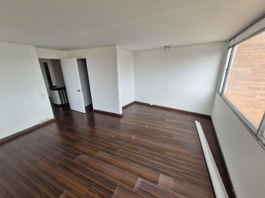 Apartamento de 3 alcobas en venta en Bosque Izquierdo, Bogotá, 141 m² · foto 13 de 20