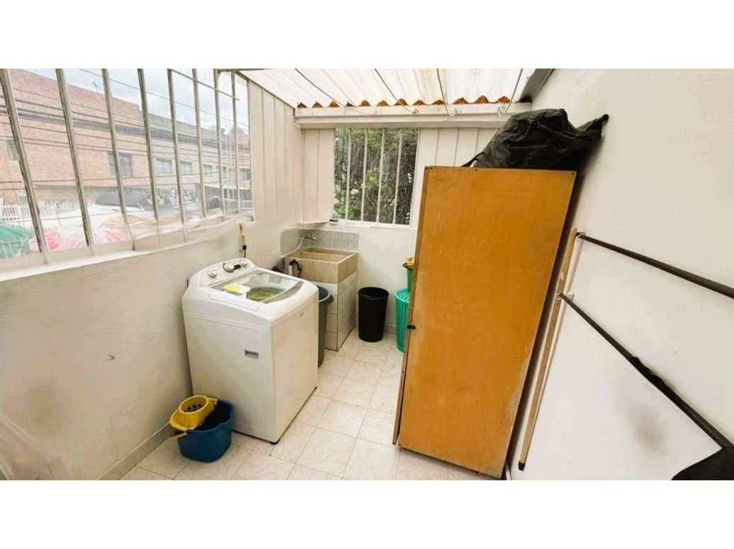 Apartamento de 2 alcobas en venta en Lombardía, Bogotá, 54 m² · foto 7 de 14