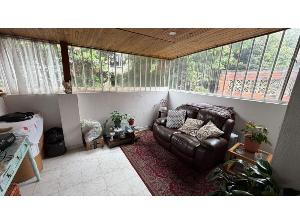 Apartamento de 2 alcobas en venta en Lombardía, Bogotá, 54 m² · foto 3 de 14