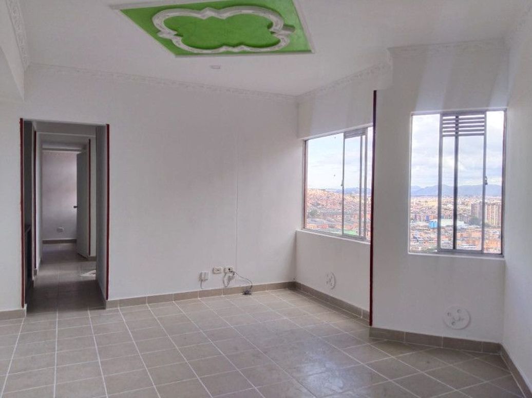 Apartamento de 3 alcobas en venta en El Ensueño, Bogotá, 59 m² · foto 2 de 20