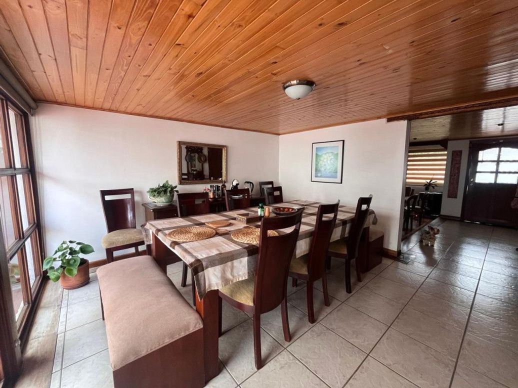Casa de 5 alcobas en venta en Pasadena, Bogotá, 300 m² · foto 9 de 20