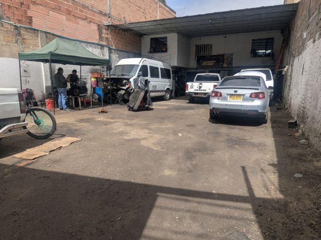 Casa de 2 alcobas en venta en La Chucua, Bogotá, 259 m² · foto 3 de 12