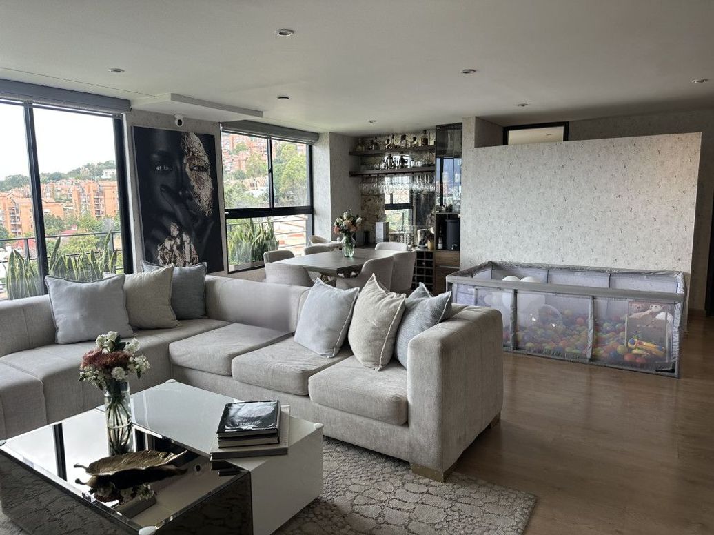 Apartamento de 2 alcobas en venta en Niza Suba, Bogotá, 107 m² · foto 3 de 20