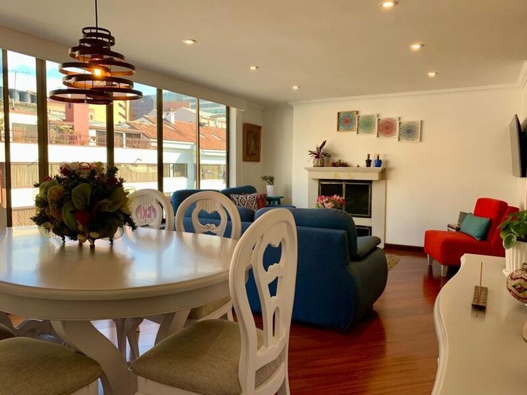 Apartamento de 3 alcobas en venta en Santa Barbara Central, Bogotá, 114 m² · foto 15 de 16