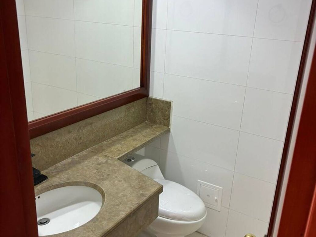 Apartamento de 3 alcobas en venta en Bellavista, Bogotá, 145 m² · foto 5 de 14