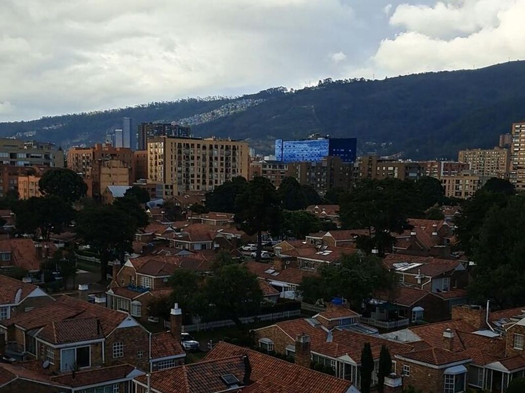 Apartamento de 3 alcobas en venta en Nuevo Contry, Bogotá, 205 m² · foto 2 de 6
