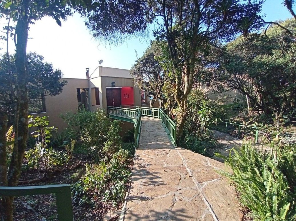 Casa de 5 alcobas en venta en Bogotá, Bogotá · foto 2 de 20