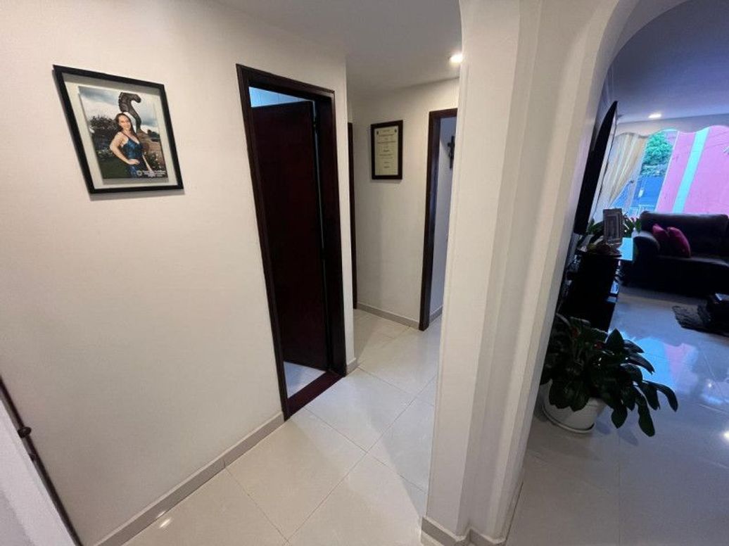 Apartamento de 3 alcobas en venta en Lisboa, Bogotá, 92 m² · foto 5 de 16