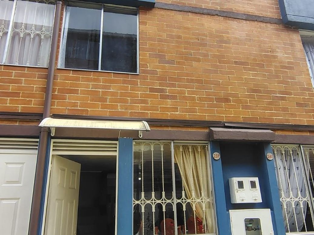 Casa de 3 alcobas en venta en Cr Ciudad Tintal 2 Et. I, Bogotá, 72 m² · foto 2 de 13
