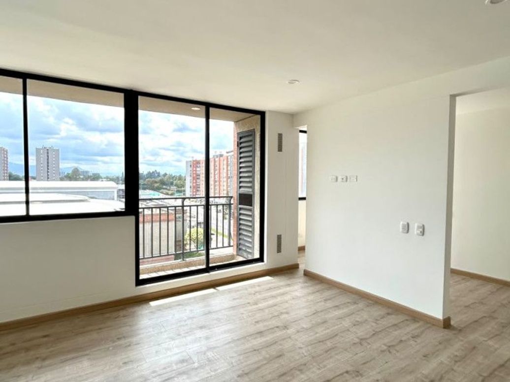 Apartamento de 3 alcobas en venta en Casa Blanca, Bogotá, 83 m² · foto 6 de 17