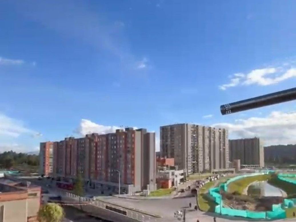 Apartamento de 3 alcobas en venta en Casa Blanca, Bogotá, 83 m² · foto 2 de 17