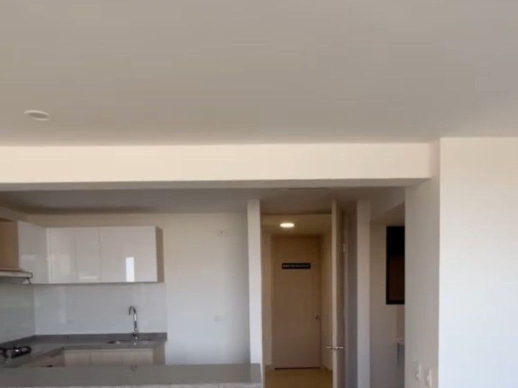 Apartamento de 3 alcobas en venta en Casa Blanca, Bogotá, 83 m² · foto 3 de 17