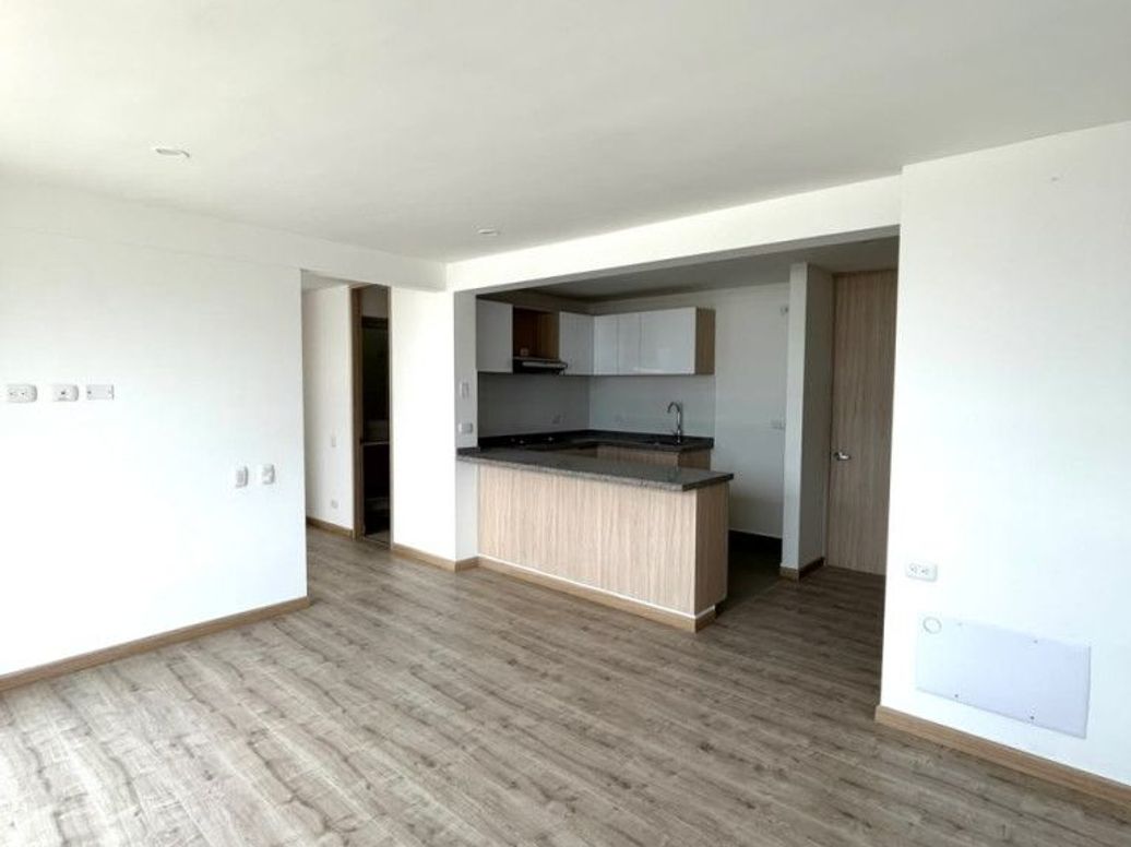 Apartamento de 3 alcobas en venta en Casa Blanca, Bogotá, 83 m² · foto 5 de 17