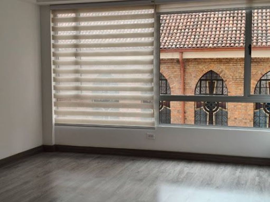 Apartamento de 1 alcoba en venta en San Diego, Bogotá, 29 m² · foto 2 de 11