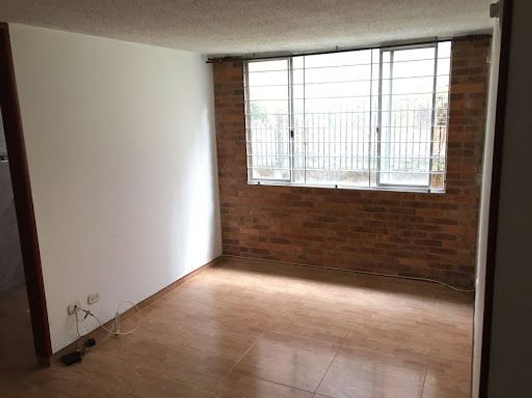 Apartamento de 3 alcobas en venta en El Recodo, Bogotá, 56 m² · foto 2 de 20