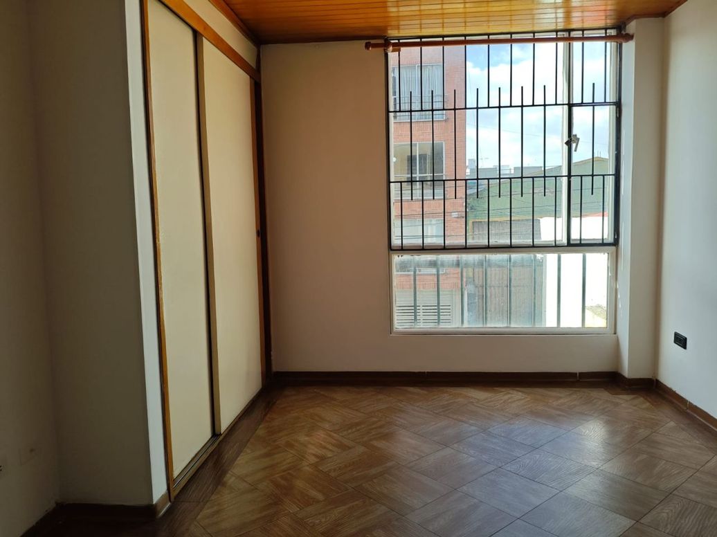 Apartamento de 2 alcobas en venta en Prado Pinzón, Bogotá, 60 m² · foto 10 de 18