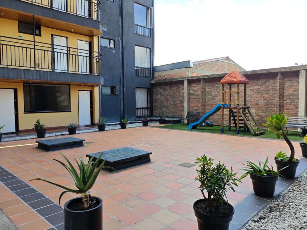 Apartamento de 2 alcobas en venta en Prado Pinzón, Bogotá, 60 m² · foto 3 de 18