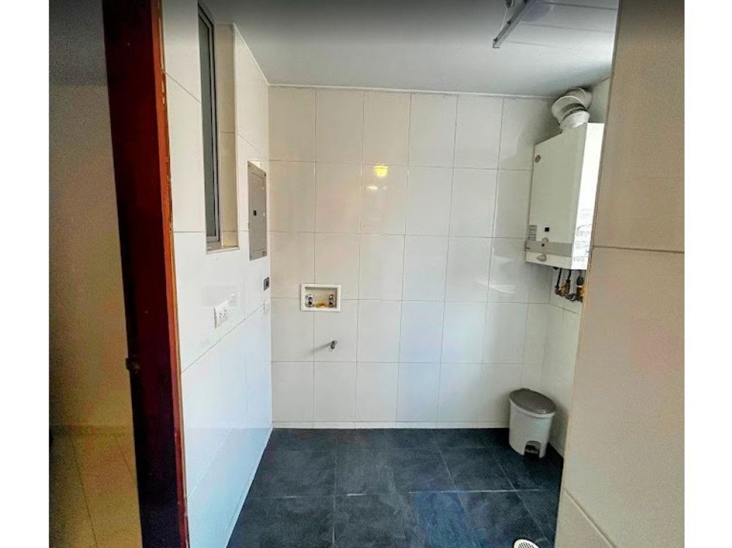 Apartamento de 3 alcobas en venta en Santa Barbara, Bogotá, 161 m² · foto 15 de 20