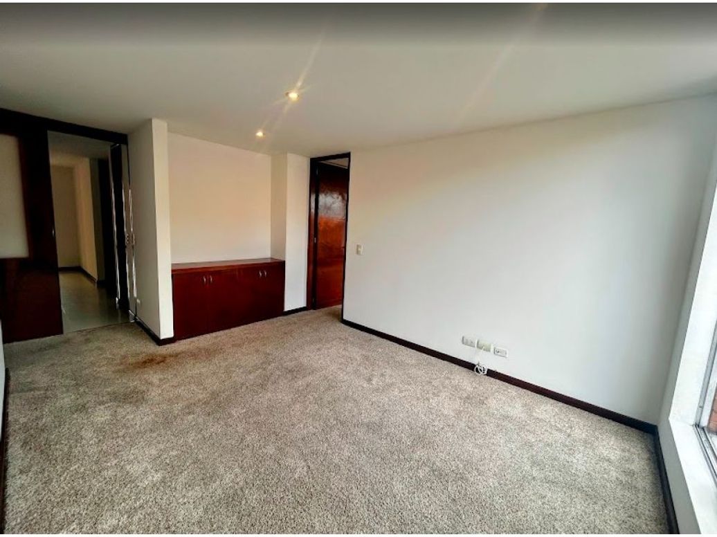 Apartamento de 3 alcobas en venta en Santa Barbara, Bogotá, 161 m² · foto 10 de 20