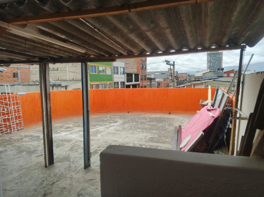 Casa de 6 alcobas en venta en Bellavista Occidental, Bogotá, 220 m² · foto 20 de 20