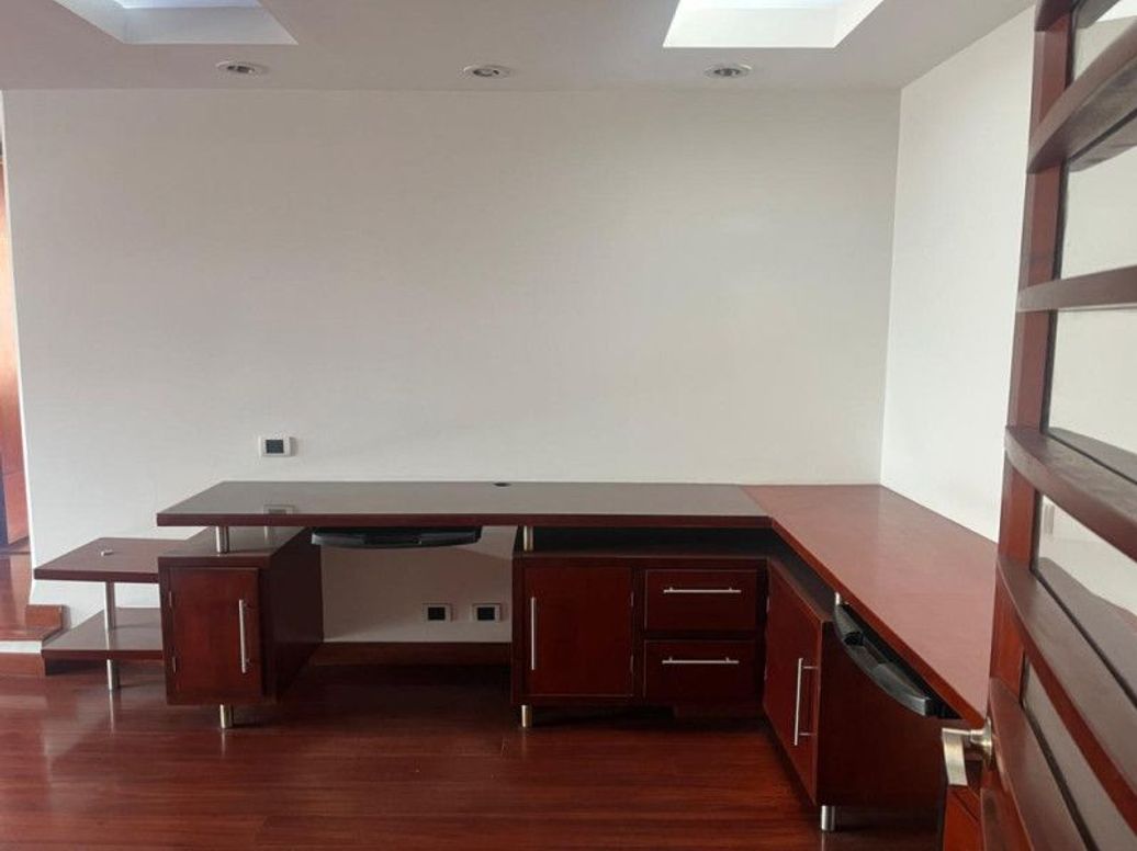 Apartamento de 5 alcobas en venta en Santa Barbara Occidental, Bogotá, 379 m² · foto 8 de 17