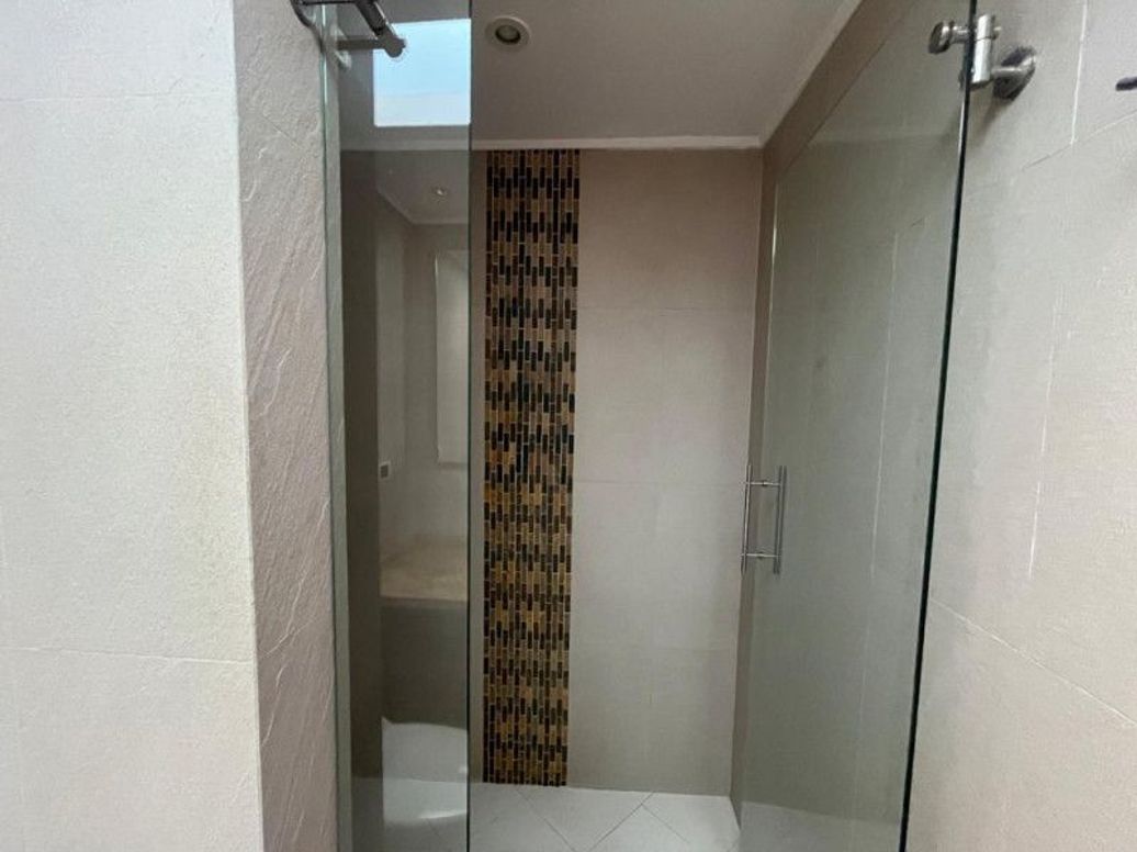 Apartamento de 5 alcobas en venta en Santa Barbara Occidental, Bogotá, 379 m² · foto 14 de 17
