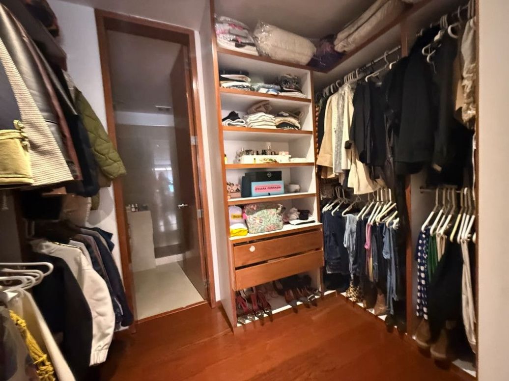 Apartamento de 3 alcobas en venta en Los Rosales, Bogotá, 173 m² · foto 12 de 20