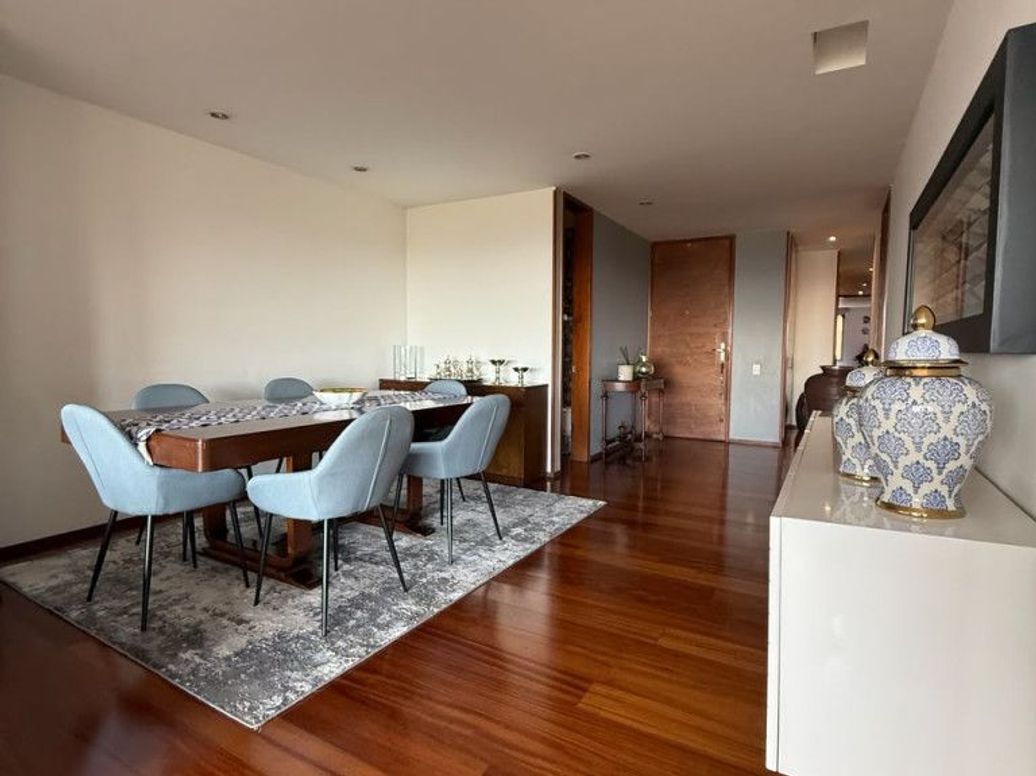Apartamento de 3 alcobas en venta en Los Rosales, Bogotá, 173 m² · foto 9 de 20