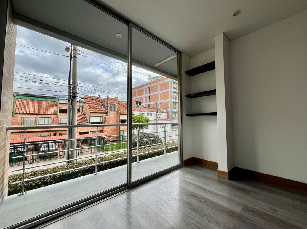 Apartaestudio en venta en El Contador, Bogotá, 55 m² · foto 2 de 10