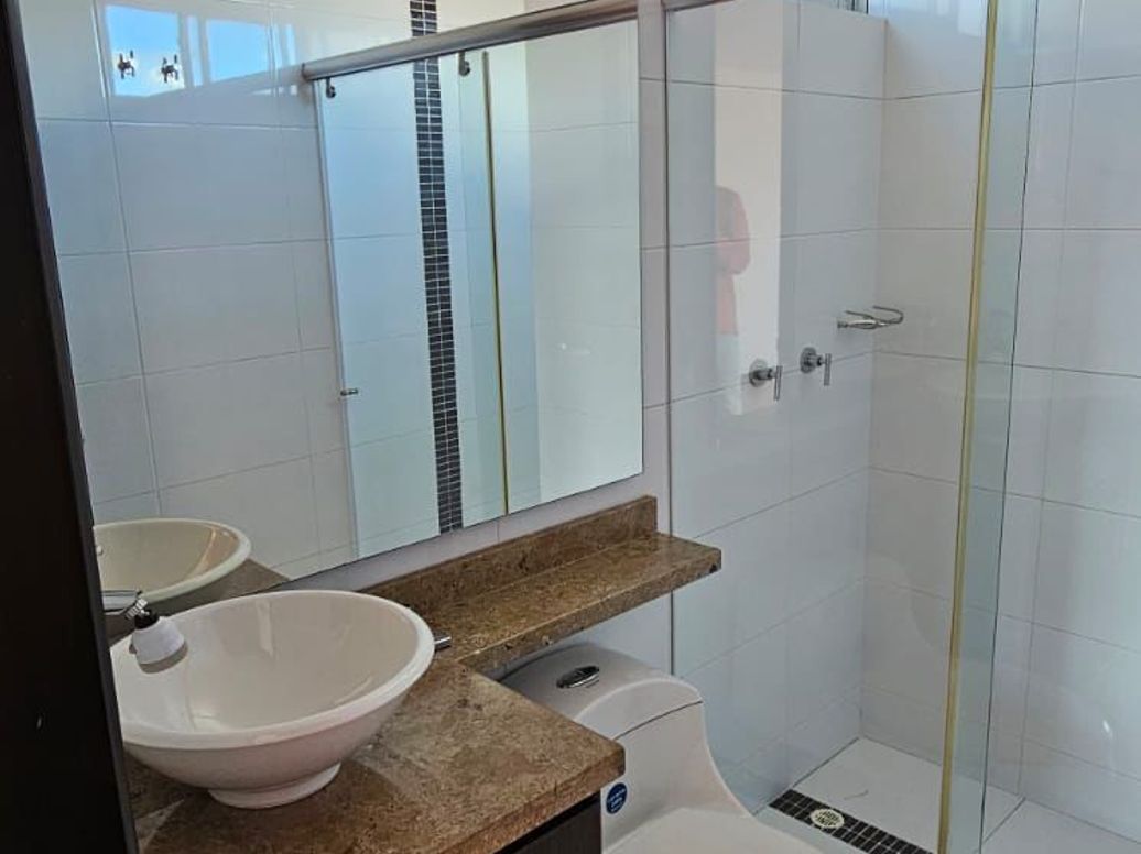 Apartamento de 2 alcobas en venta en Cedritos, Bogotá, 113 m² · foto 12 de 20