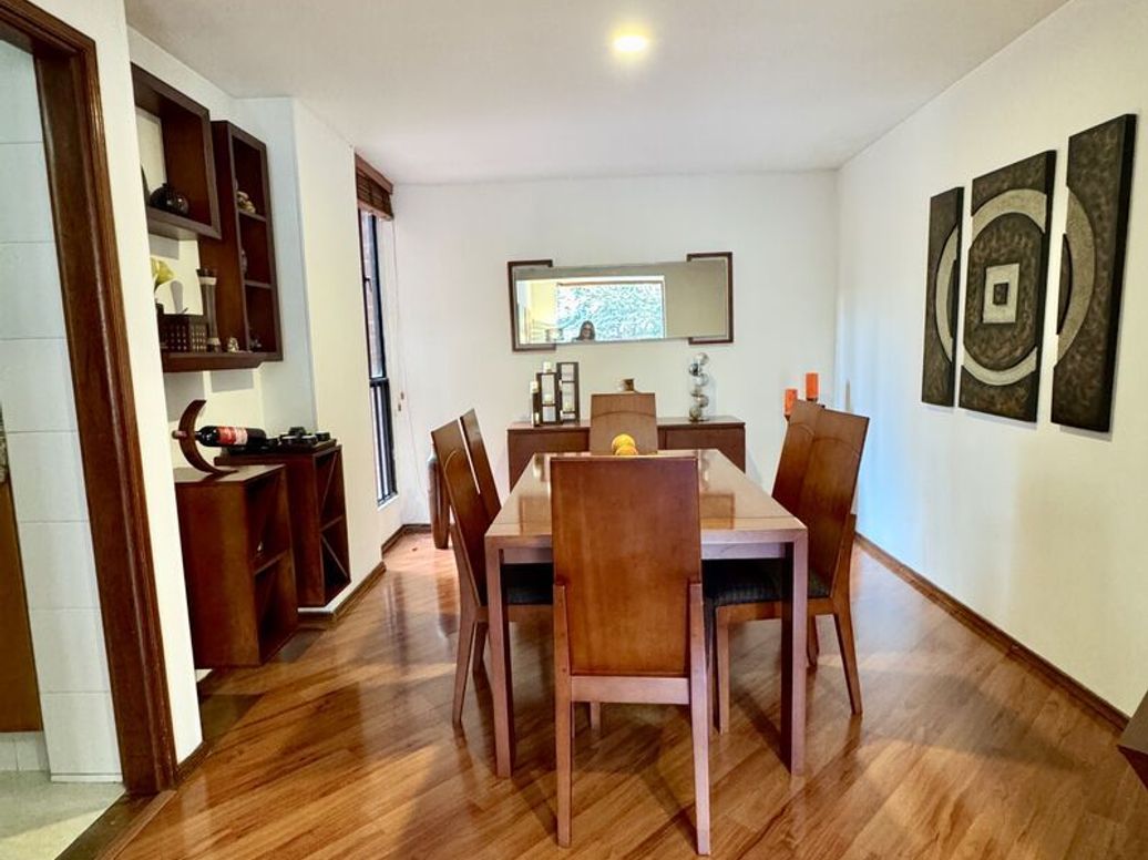Apartamento de 3 alcobas en venta en Club De Los Lagartos, Bogotá, 99 m² · foto 4 de 20