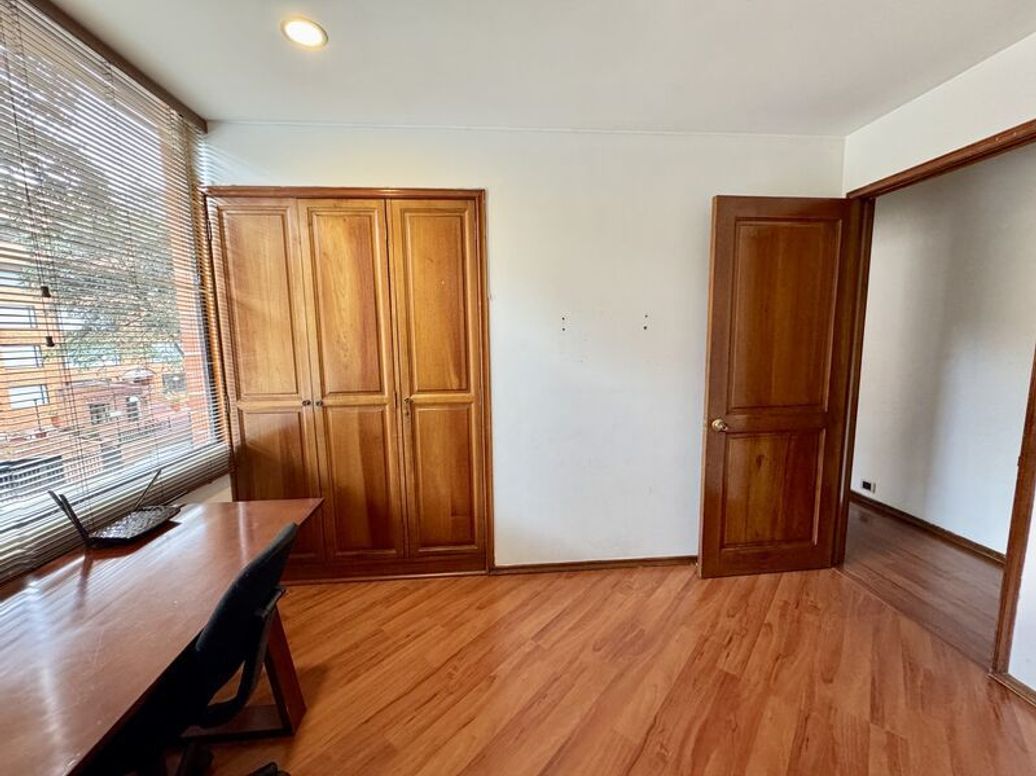 Apartamento de 3 alcobas en venta en Club De Los Lagartos, Bogotá, 99 m² · foto 7 de 20
